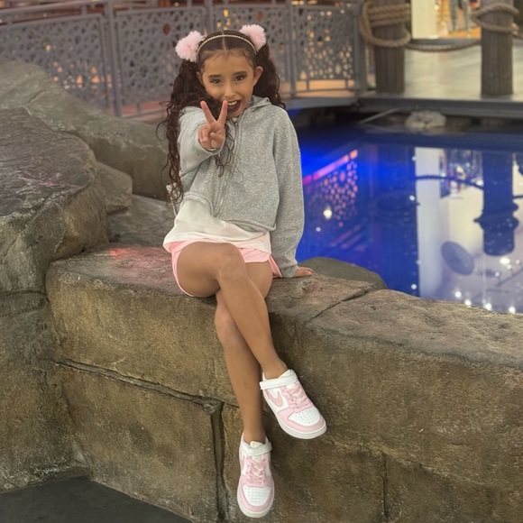 Meet Your Sellers π - Picture 4 of 8